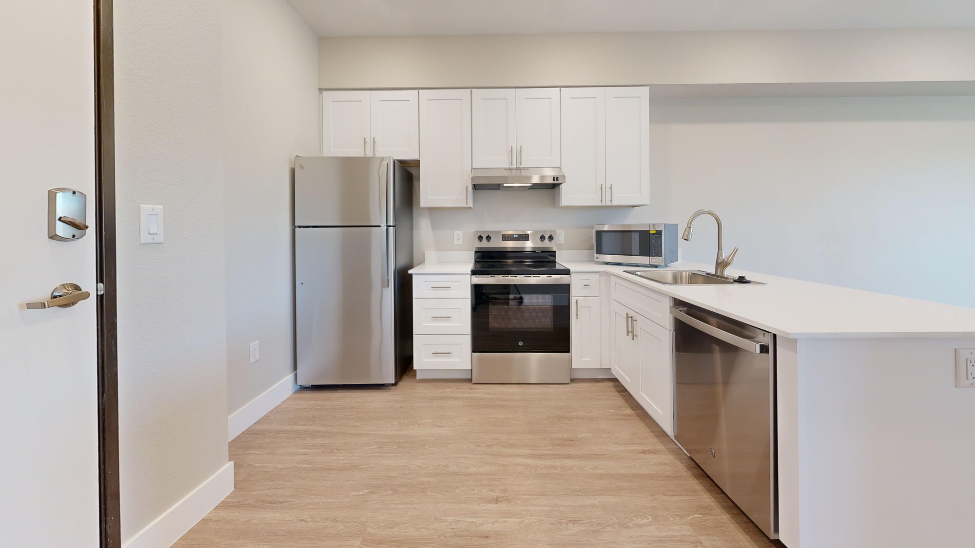 Westgate-Village-Senior-Living-IL-1-bed-582-sqft-Kitchen-1