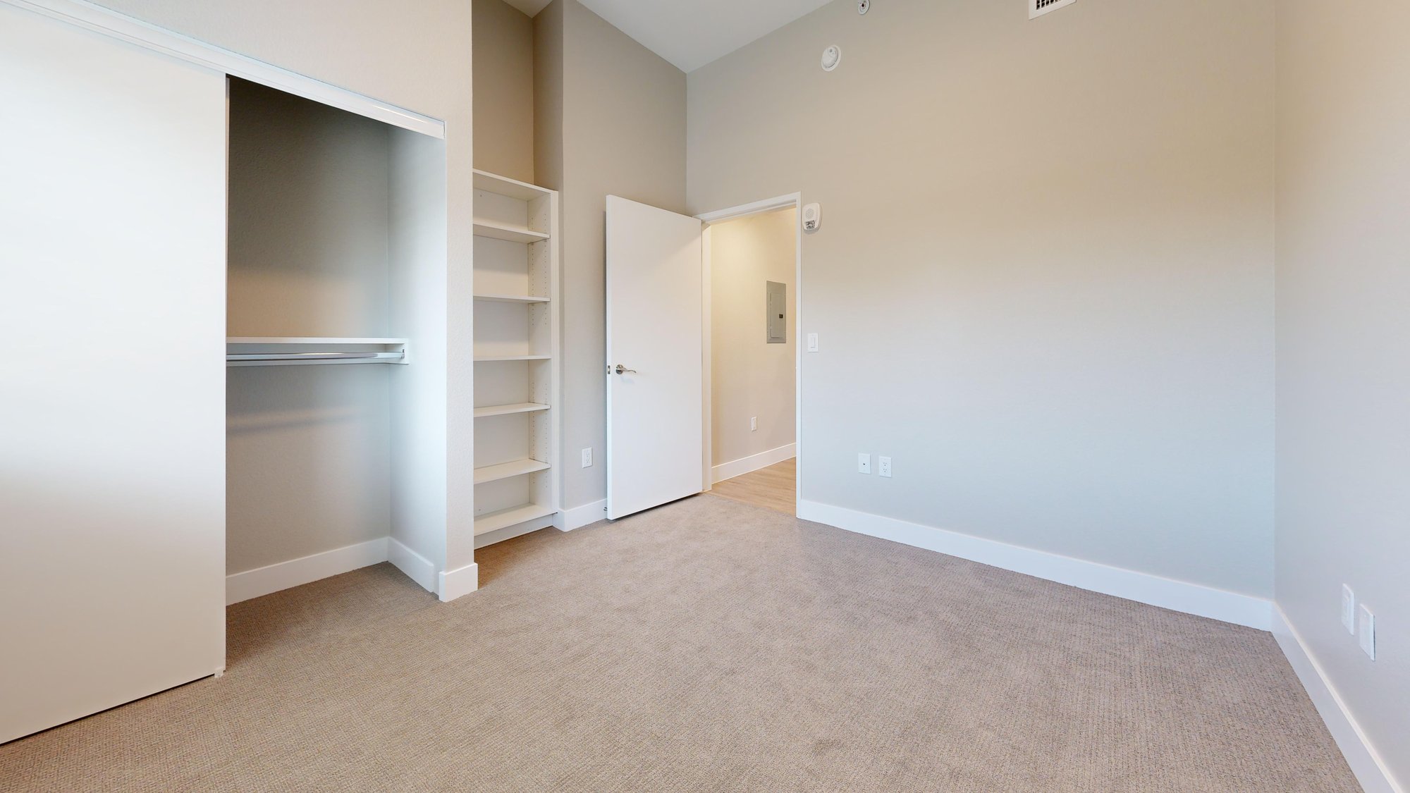 Westgate-Village-Senior-Living-IL-2-bed-902-sqft-Bedroom-1