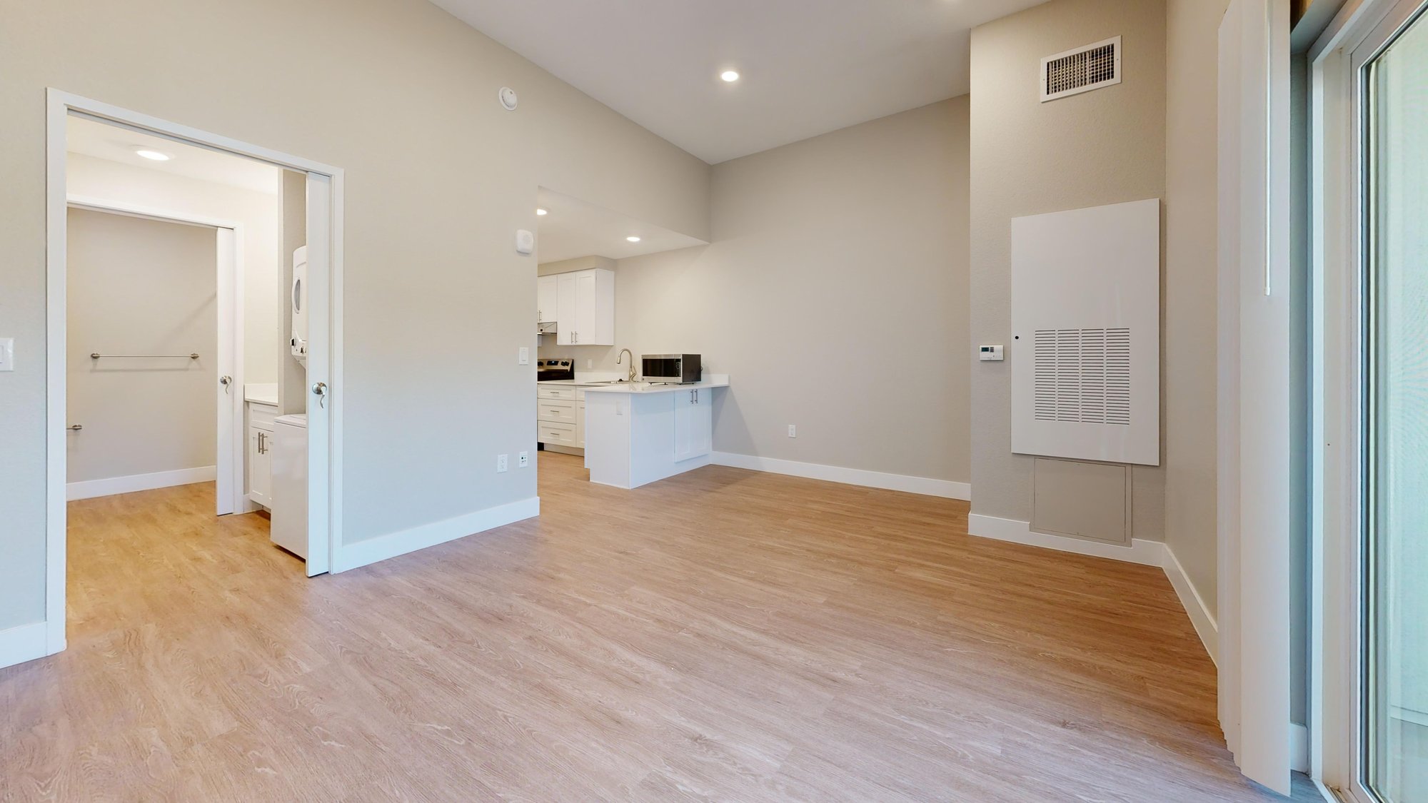 Westgate-Village-Senior-Living-IL-Studio-458-sqft-Living-Room-1