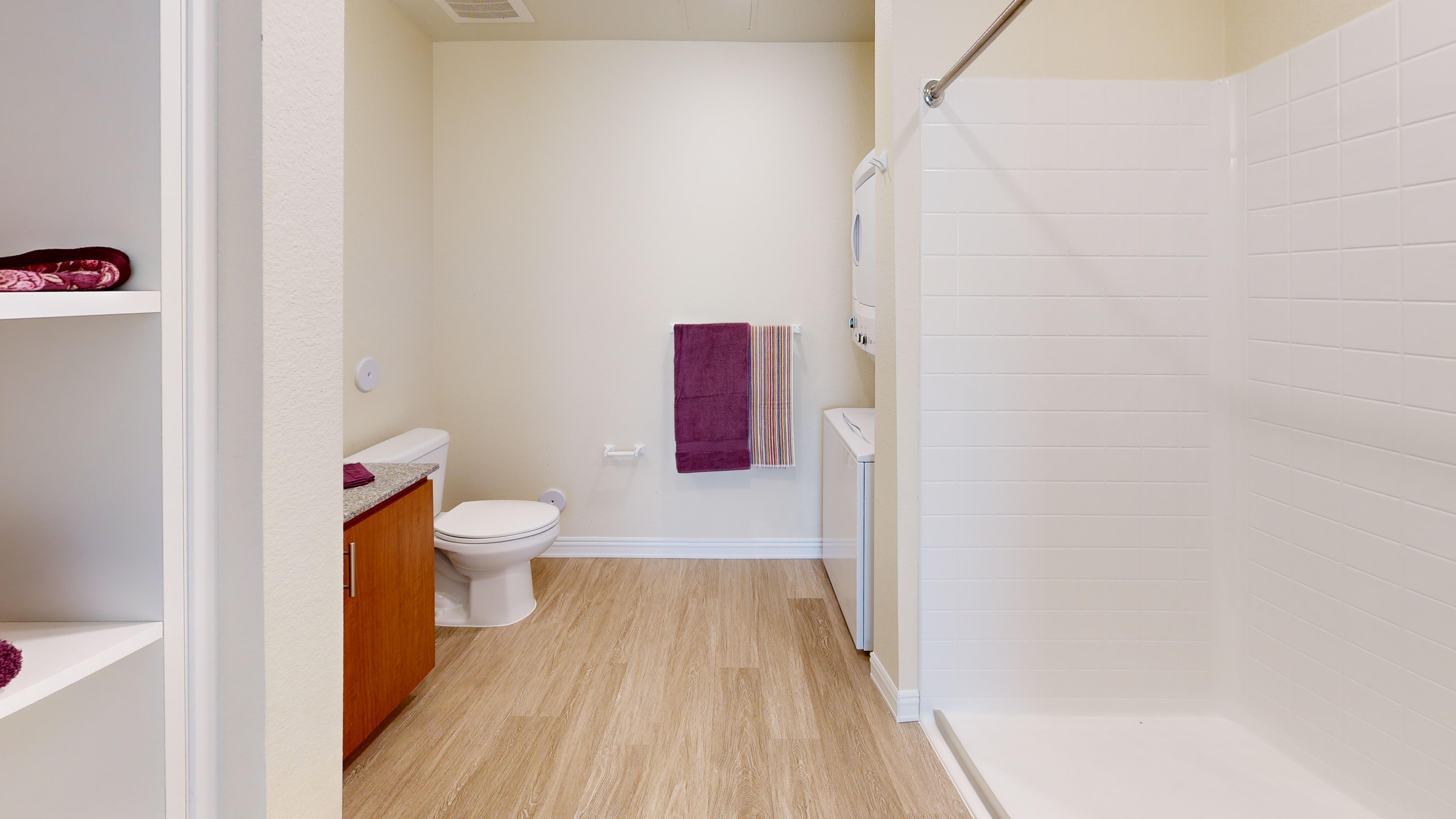 Westgate-VillageSenior-Living-168-Bathroom
